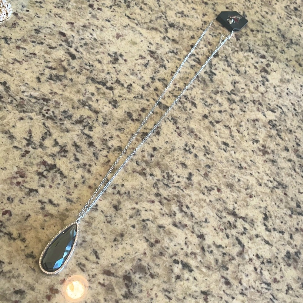 3 for $10- NWT Paparazzi Necklace and Earrings